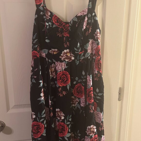 Torrid Mini Challis Skater Dress Black Floral Roses Size 2 - Picture 8 of 8
